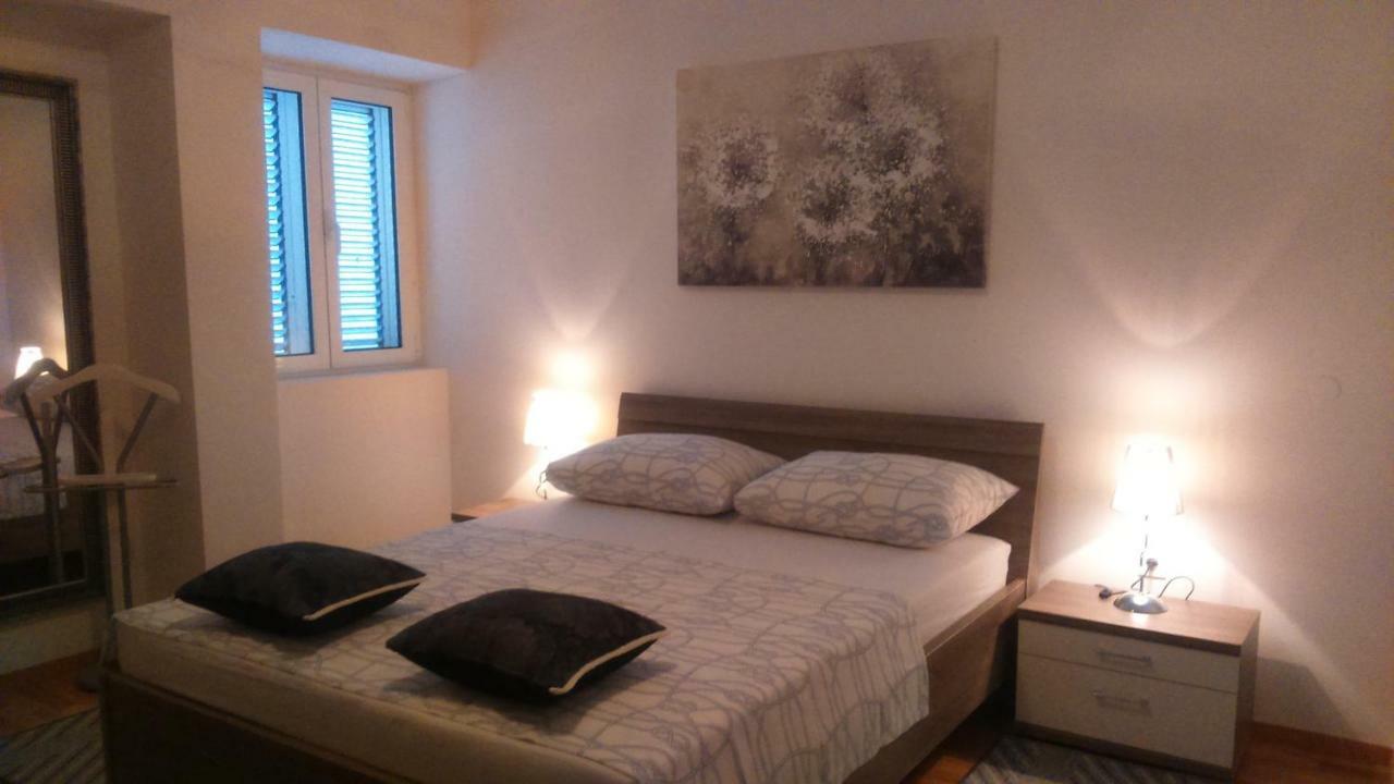 Swiss Holiday 3 Split Luaran gambar